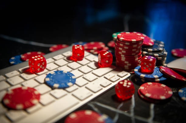 Paytable and symbol values